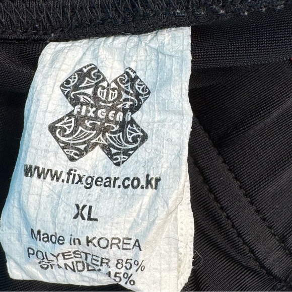 Men's Black and White Skull Graphic Athletic Shorts - Picture 4 of 4